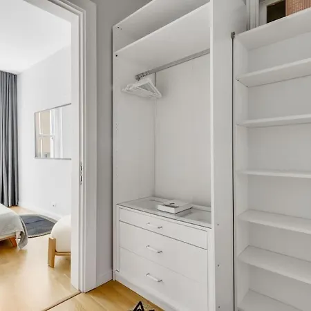 Modern Flat In Galata Apartment *