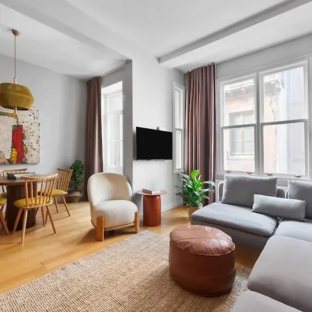 Modern Flat In Galata * 이스탄불